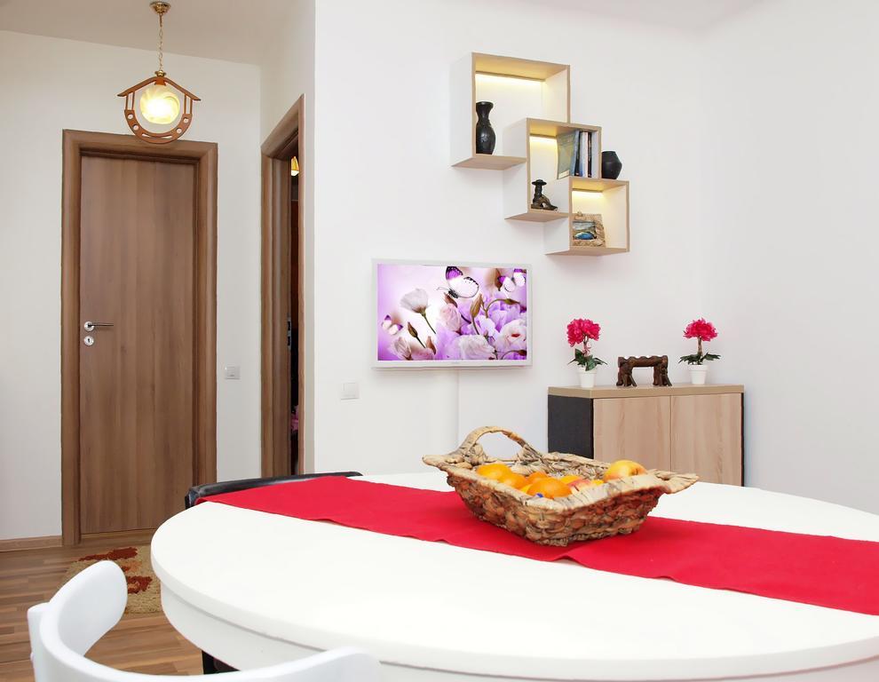 Fancy 1Bd Family Friendly In Historical Centre Appartement Boekarest Buitenkant foto