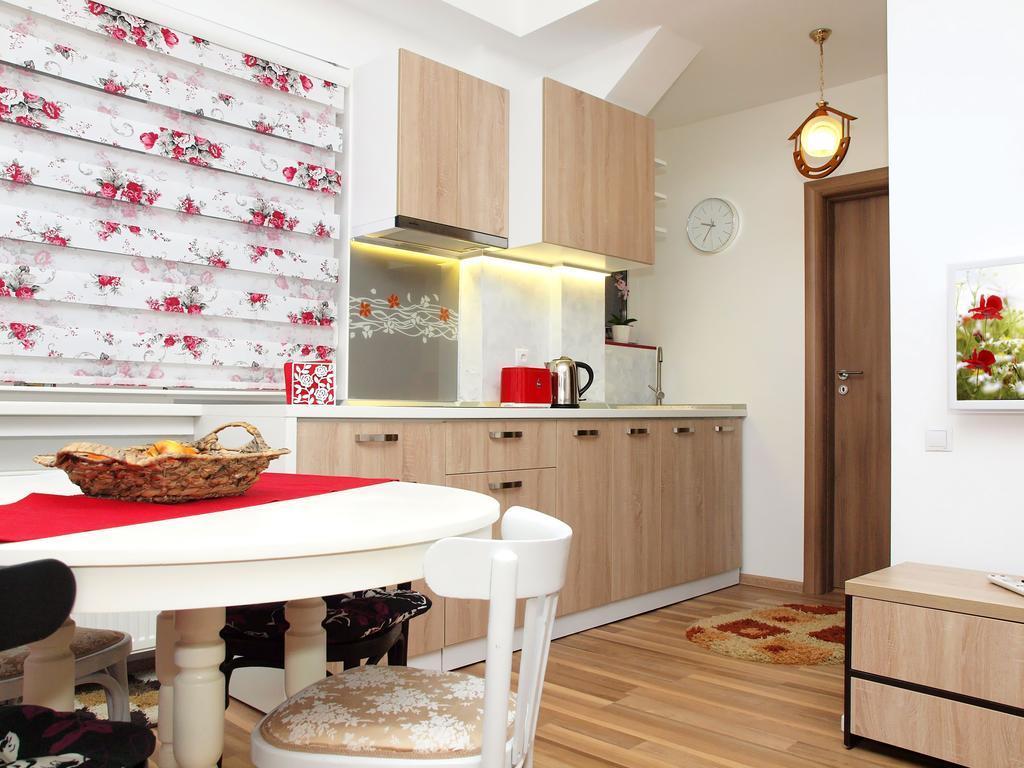 Fancy 1Bd Family Friendly In Historical Centre Appartement Boekarest Buitenkant foto